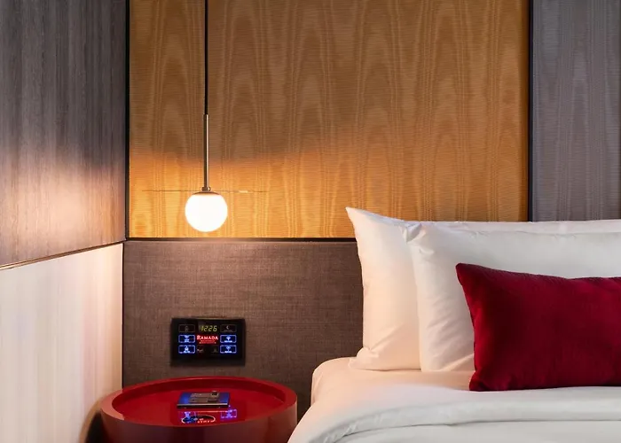 ホテル Ramada Plaza By Wyndham Sukhumvit 48
