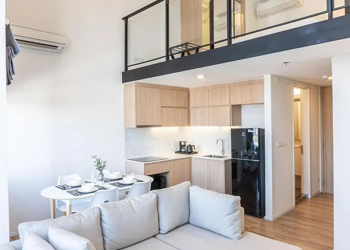Ramada Plaza By Wyndham Sukhumvit 48 ホテル