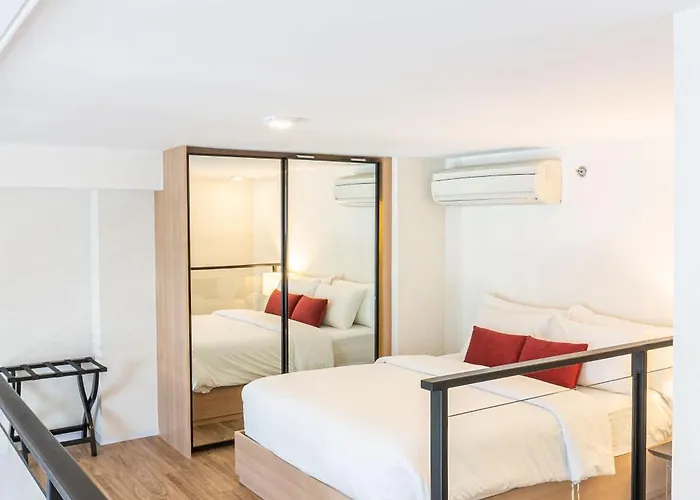 ホテル Ramada Plaza By Wyndham Sukhumvit 48 4*
