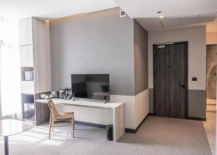 Ramada Plaza By Wyndham Sukhumvit 48 ホテル 4*