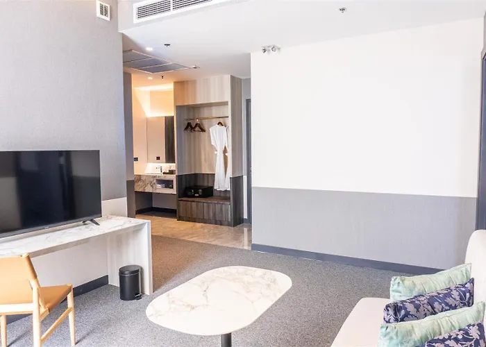 Ramada Plaza By Wyndham Sukhumvit 48 4*