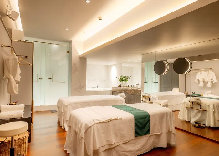 ホテル Ramada Plaza By Wyndham Sukhumvit 48