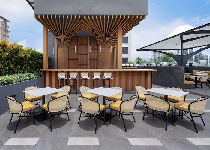Ramada Plaza By Wyndham Sukhumvit 48 4*