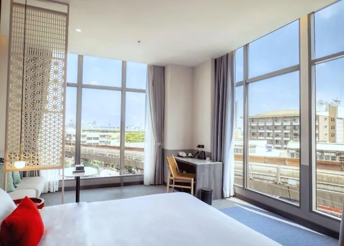ホテル Ramada Plaza By Wyndham Sukhumvit 48 4*